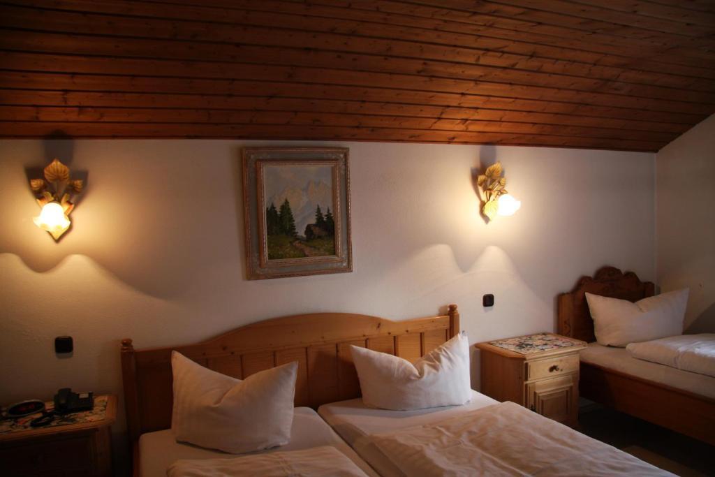 Landgasthof Bock Ξενοδοχείο Gauting Δωμάτιο φωτογραφία